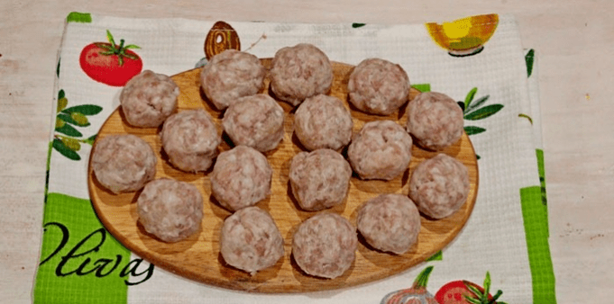 I roto i te kohua i nga kai kai