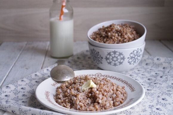 pāreti buckwheat me te pata